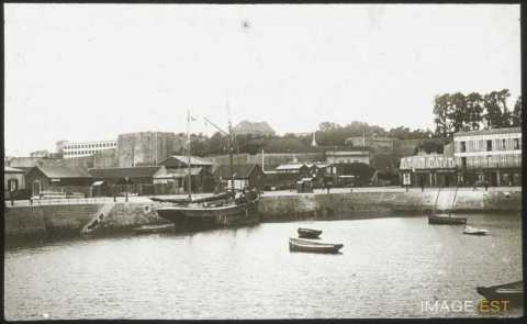 Bassin du port de commerce (Brest)